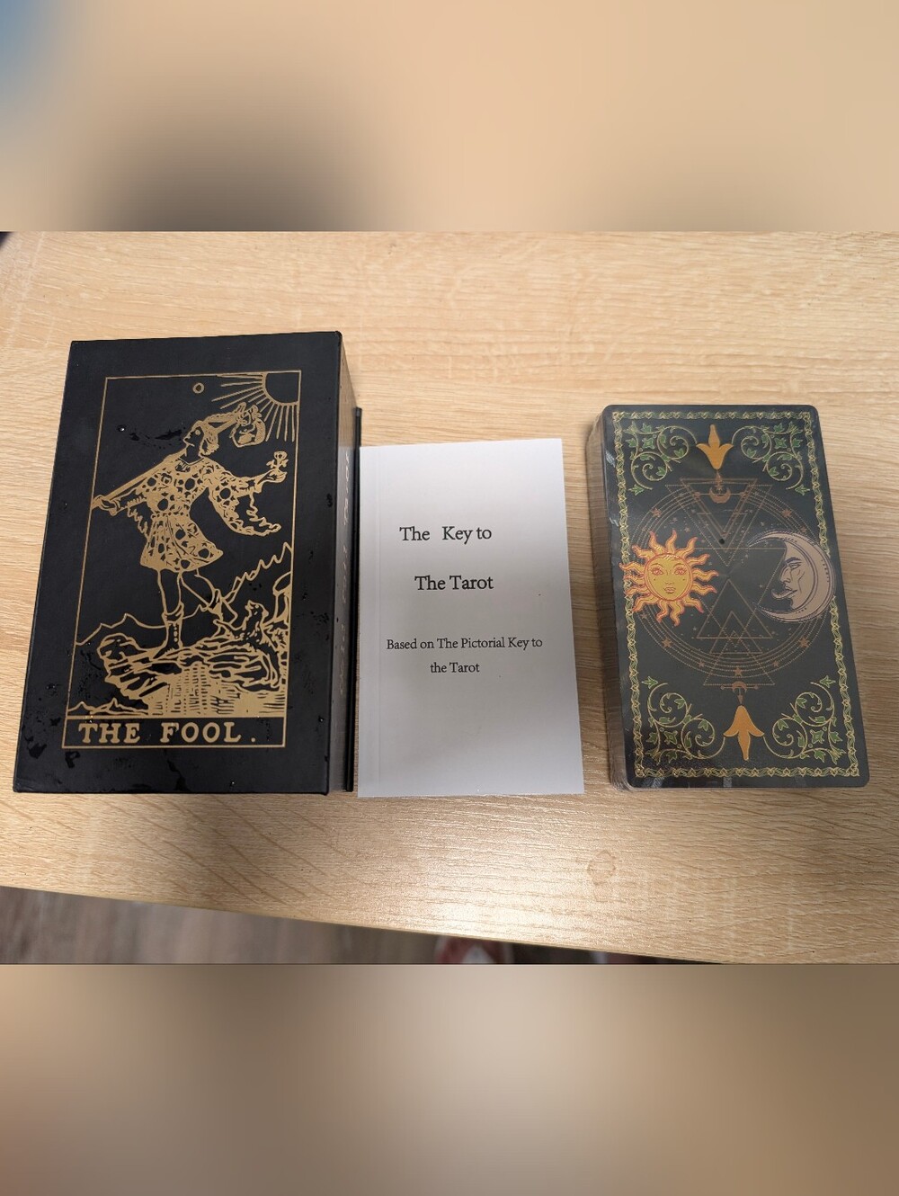 New Sealed The Fool Gold Foiled Tarot Card Box Set with Instructions Tarot Cards